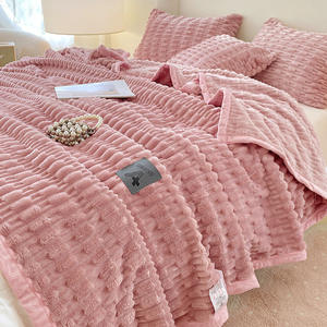 Manta de franela súper suave al por mayor de fábrica, manta tejida gruesa de invierno para el hogar, ropa de cama, sofá, oficina con diseño de rayas anchas - Product Image 2