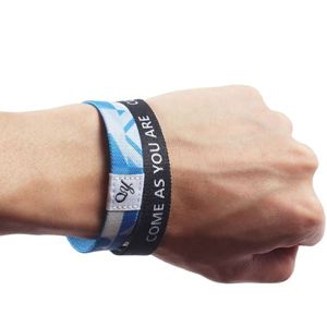 Bracelet de sport en silicone personnalisé avec logo imprimé, cadeau promotionnel, souple, durable, imperméable, coloré - Product Image 1