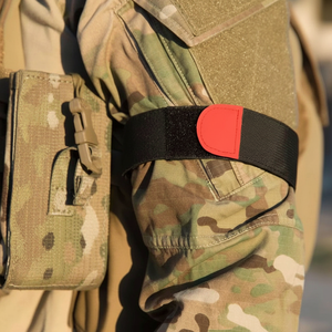 Tourniquet tactique avec logo personnalisé, design MilSim West, fournitures pour joueurs professionnels, fabricant OEM - Product Image 1