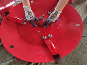 <span class=keywords><strong>เครื่อง</strong></span><span class=keywords><strong>ตัด</strong></span><span class=keywords><strong>หญ้า</strong></span>แบบจานหมุนคู่ ทนทาน ใช้กับ<span class=keywords><strong>รถ</strong></span>แทรกเตอร์ PTO ขนาด 20-80 แรงม้า ผลิตในจีน สำหรับ<span class=keywords><strong>ตัด</strong></span><span class=keywords><strong>หญ้า</strong></span> <span class=keywords><strong>หญ้า</strong></span>อัลฟัลฟา และพื้นที่เลี้ยงสัตว์ - Product Image 4