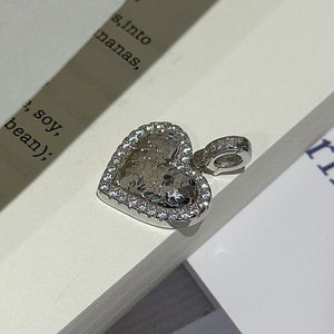 Colgante de Plata de Ley S925 con Diseño de Corazón de Hielo Triturado, Estilo Vintage Antiguo, Colgante Brillante en Forma de Corazón con Patrón Numérico, Dijes Elegantes - Product Image 1