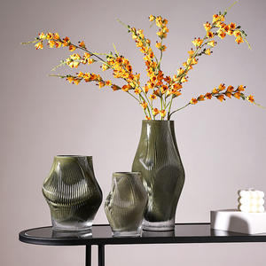 Jarrón de Vidrio Verde Oscuro Moderno, Exquisito y Creativo Jarrón Decorativo de Vidrio - Product Image 1
