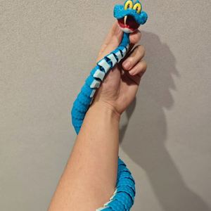 Vente en gros de jouets en plastique imprimés en 3D en forme de serpent avec articulations mobiles, modèle animal réaliste pour cadeau d'enfant - Product Image 1