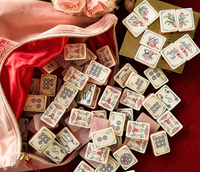 Maßgefertigtes Luxus-Mahjong-Set mit 160 Spielsteinen, 2-lagige gravierte Acryl-Spielsteine für Familienfeiern