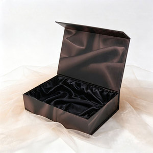 Scatola Regalo Magnetica Pieghevole Personalizzata con Finitura Soft Touch per Cosmetici, Elettronica, Abbigliamento, Esposizione di Marchi - Product Image 2