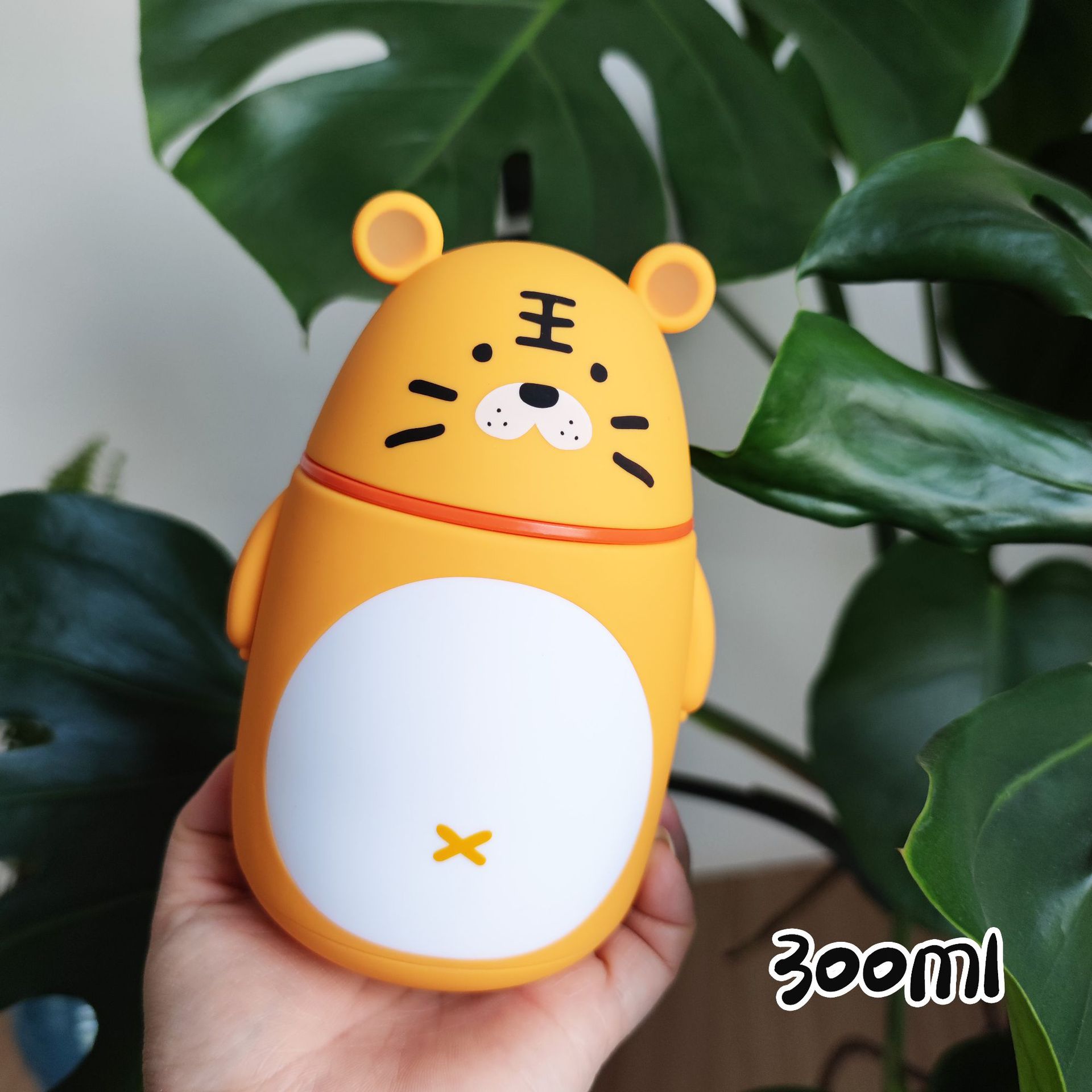 สีขวดน้ำ