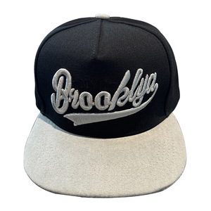 Cappellino da Baseball Brooklyn <span class=keywords><strong>Script</strong></span> con Ricamo 3D, Blocchi di Colore, Visiera Piatta, Snapback Regolabile, Unisex, Sportivo, Formale, Traspirante e Impermeabile - Product Image 1