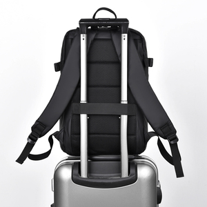 Sac à dos multifonctionnel en tissu Oxford, léger, imperméable, avec fermeture éclair, pour le sport, les activités de plein air et les affaires, au design géométrique et minimaliste, personnalisable avec logo. - Product Image 4