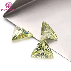 Máquina de cortar pedra preciosa sintética 3*3mm-10*10mm cor azeitona soltas cz pedras triângulo forma gemas de zircônia cúbica para jóias finas