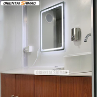 Panneau sandwich extérieur blanc à double porte Remorque de toilette portable Remorque de toilette mobile de luxe pour salle de bain