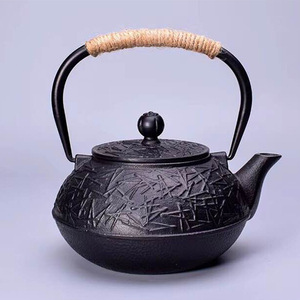Чугунный чайник ручной работы с веревочной ручкой | Винтажный текстурированный в японском стиле для заваривания чая - Product Image 4