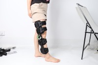 Attelle de Fixation du Genou Réglable avec Points Massifs Support Médical pour le Bas du Corps pour la Réadaptation Protection du Genou