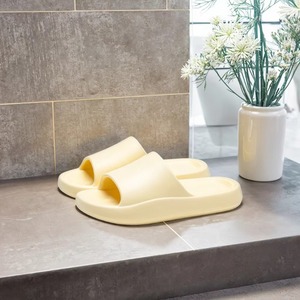 Ciabatte Estive Resistenti per Casa, Antiscivolo e Silenziose per Bagno, con Suola Morbida in EVA e Suola Spessa, per Uomo e Donna, Sandali per Coppie - Product Image 4