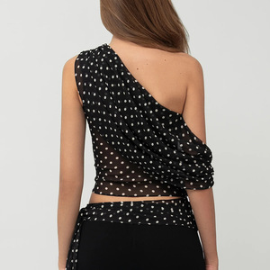 เสื้อครอปไหล่เดียวลายจุด ผ้าชีฟองกึ่งโปร่งแสง โพลีเอสเตอร์ เสื้อผู้หญิงทรงเข้ารูป ซัมเมอร์ 2026 สไตล์ยุโรป - Product Image 4