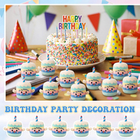 En gros, jouet en peluche doux personnalisé en forme de gâteau d'anniversaire avec bougie, mini animal en peluche, cadeaux de fête pour la salle de classe et échanges de rentrée scolaire