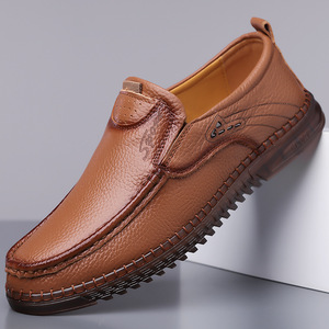 รองเท้าโลฟเฟอร์หนังแท้บุรุษ หนังวัวชั้นดี หัวมน สวมใส่สบาย ระบายอากาศได้ดี ส้นเตี้ย รองเท้าลำลองสำหรับผู้ชายวัยกลางคนและผู้สูงอายุ - Product Image 1