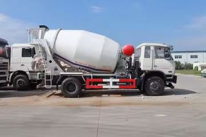 รถผสมปูนซีเมนต์ซิโนทรัค 6x4 12 คิว 371 แรงม้า น้ำหนักรวม 15000 กก. ถังน้ำมัน 200-300 ลิตร แรงบิดสูงสุด 2000-2500 นิวตันเมตร - Product Image 5