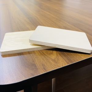 <span class=keywords><strong>Planche</strong></span> <span class=keywords><strong>de</strong></span> bois massif avec bords collés, couleur naturelle, placage <span class=keywords><strong>de</strong></span> bois, contreplaqué pour la fabrication <span class=keywords><strong>de</strong></span> meubles - Product Image 2