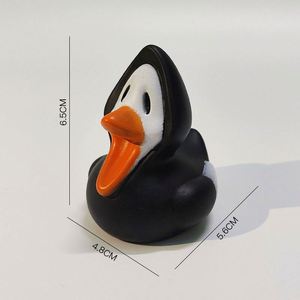 Canard de bain en plastique jaune de 2 pouces pour Halloween, idéal pour les jeux aquatiques et la décoration de fête fantôme - Product Image 1