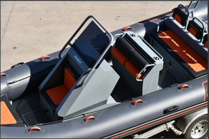 Kayak gonflable de luxe en aluminium et PVC de 5,6 m personnalisable avec option de surf, capacité de 10 à 11 personnes - Product Image 2