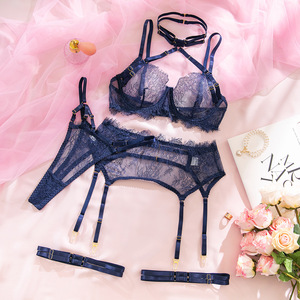 Ensemble de lingerie de luxe <span class=keywords><strong>bleu</strong></span> <span class=keywords><strong>marine</strong></span> en dentelle, soutien-gorge à armatures séduisant à col licou avec <span class=keywords><strong>porte</strong></span>-jarretelles et anneaux de jambe, tenue exotique 3 pièces pour femme audacieuse - Product Image 6