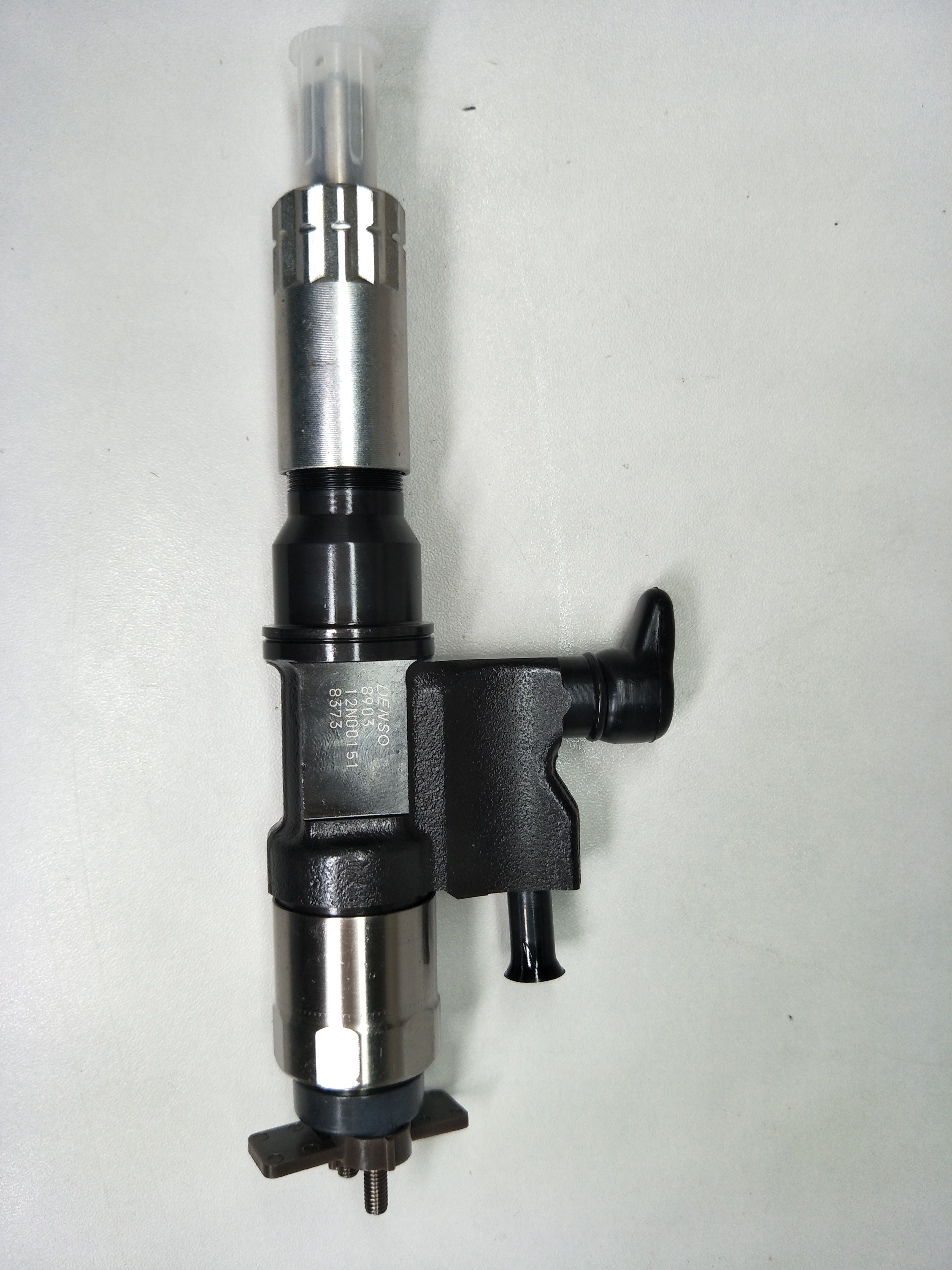 common rail injector 97095000-8903 original fuel injector 095000-8903 diesel engine injector nozzle 0950008903 for Isuzu 4hk 6hk
