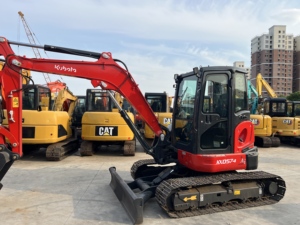 Venta de Miniexcavadora Kubota KX057-4 Usada, Excavadora de Segunda Mano de 5.5 Toneladas, Máquina Completa Original, Sin Fugas de Aceite, Funcionamiento Flexible - Product Image 1
