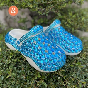 Sandales d'été respirantes personnalisées avec logo diamant <span class=keywords><strong>de</strong></span> <span class=keywords><strong>luxe</strong></span>, design personnalisé, chaussures brillantes, chaussures en cristal scintillantes - Product Image 4