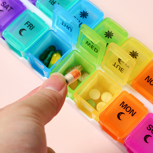Caja de medicamentos portátil con 14 compartimentos, organizador semanal de pastillas de PP de calidad alimentaria con cubierta para almacenamiento diario de medicamentos - Product Image 1