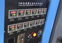 Machine de soufflage par étirage semi-automatique à 2 cavités PET avec moteur 380V/220V Garantie de 2 ans