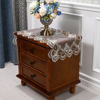 TaiGen Couvre-lit personnalisé en dentelle de style européen moderne à bords épais de couleur unie anti-poussière