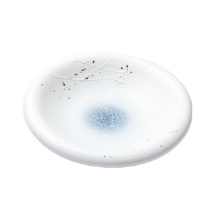 Assiette ronde profonde de 10 pouces en porcelaine blanche avec motif bleu à la main, vente en gros, pour mariage, dîner, assiette de présentation bleue et blanche - Product Image 1