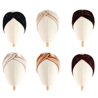 Headband wanita vintage berbahan beludru pleuche, lebar, elastis, dengan desain simpul silang untuk olahraga yoga.