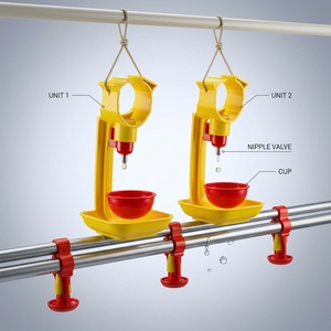 Abreuvoir à tétine pour volailles, faible pression d'eau, embout en acier inoxydable à 360 degrés, pour poussins d'un jour à adultes - Product Image 1