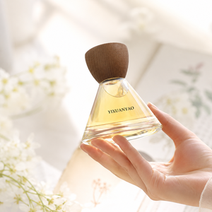 Botella de Perfume de Vidrio de Lujo con Tapa de Madera, Elegante Botella de Spray con Pulverizador Fino para Fragancias, 60 ml - Product Image 2