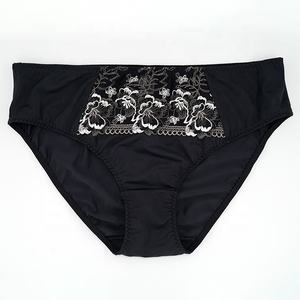 Dentelle brodée à armatures OEM <span class=keywords><strong>grande</strong></span> <span class=keywords><strong>taille</strong></span> DD dentelle Lingerie Sexy <span class=keywords><strong>soutien</strong></span>-<span class=keywords><strong>gorge</strong></span> à gros seins et ensemble de slip - Product Image 6