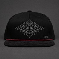 Casquette Trucker 5 Panneaux Vintage Personnalisée avec Broderie, Visière en Mousse et Filet, Style Urbain Chicano Côte Ouest, Vente en Gros