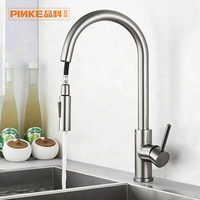 Robinet de cuisine Offre Spéciale de luxe Robinet de cuisine de luxe en acier inoxydable à poignée unique Design contemporain