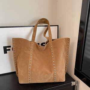 Bolso de mano decorativo con remaches, novedad 2026, bolso de compras marrón de alta calidad, bolso tote de gran capacidad - Product Image 1