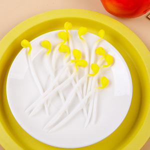 Simulation transfrontalière de légumes artificiels germes de soja ornement extensible décompression légume pour outil de fête - Product Image 4
