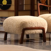 Fauteuil d'appoint en peau de mouton avec structure en bois massif, fauteuil de salon rembourré pour coin lecture