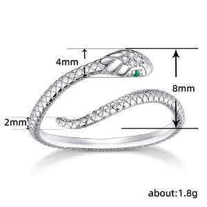 Anello a Forma di Serpente per Donne, Regolabile, Design Animale, Gioiello di Moda, Anello Minimalista Chic per Dito Indice - Product Image 5