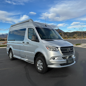 Mercedes-Benz Sprinter 2500 Airstream Interstate 4x4 2021 Usada, ~4200 Millas, Conversión Completa a Camper, Turbodiésel V6 4WD - Product Image 1
