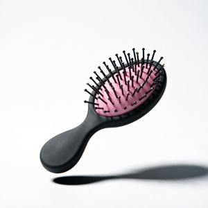 Brosse à cheveux avec manche mat, design durable pour les soins quotidiens des cheveux, tous types de cheveux - Product Image 1