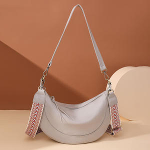 2025 New <b>Underarm</b> <b>Bag</b> for Women Commuting Niche Crescent Retro Women's <b>Bag</b> Two Straps Zipper Closure - Product Image 6