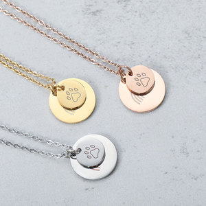 Collar de disco de moneda de acero inoxidable chapado en oro con estampado conmemorativo de pata de perro - Product Image 3