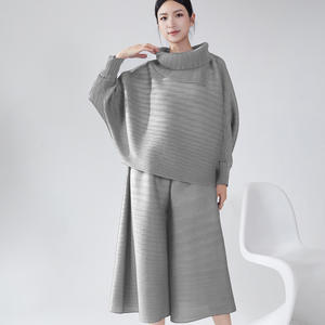 Ensemble Pantalon Large Plissé Miyake pour Femme 2 Pièces Haut Plissé Grande Taille et Pantalon Ample Décontracté - Product Image 5