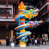 Lanterne LED en soie personnalisée Dragon Embracing, fabriquée à Zigong, grande taille, étanche pour l'extérieur, idéale pour l'affichage des fêtes du Chinatown et du Festival du Printemps
