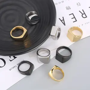 Kalen סיטונאי תכשיטי אצבע טבעות שחור 18K זהב מצופה נירוסטה מותאם אישית לוגו חרוט גיאומטרי חותם טבעת לגברים