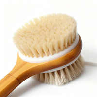 Brosse de bain en bois de bambou avec poils de cheval naturels doux pour une exfoliation douce et un soin de la peau par brossage à sec
